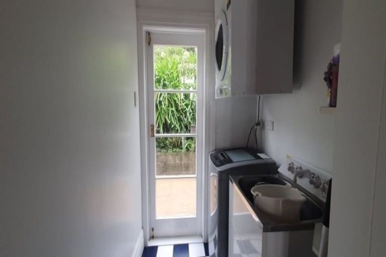 Photo of property in 7 Hipango Terrace, Durie Hill, Whanganui, 4500