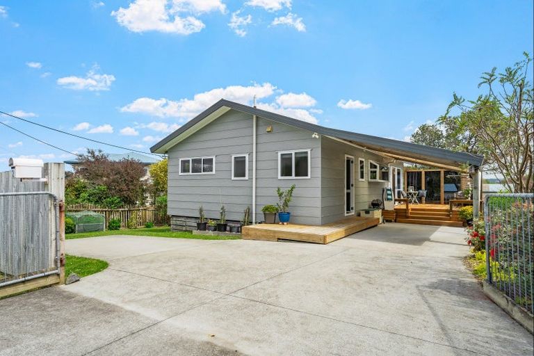 Photo of property in 2 Brigitte View, Snells Beach, 0920