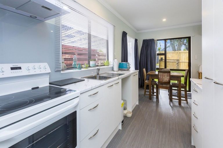 Photo of property in 1/6 Tararua Street, Trentham, Upper Hutt, 5018