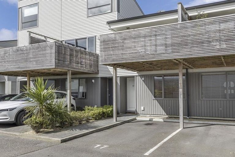 Photo of property in 17/31 Princess Terrace, Newtown, Wellington, 6021