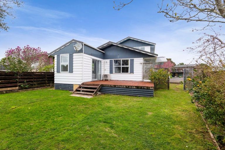 Photo of property in 7 Rennell Street, Frankleigh Park, New Plymouth, 4310