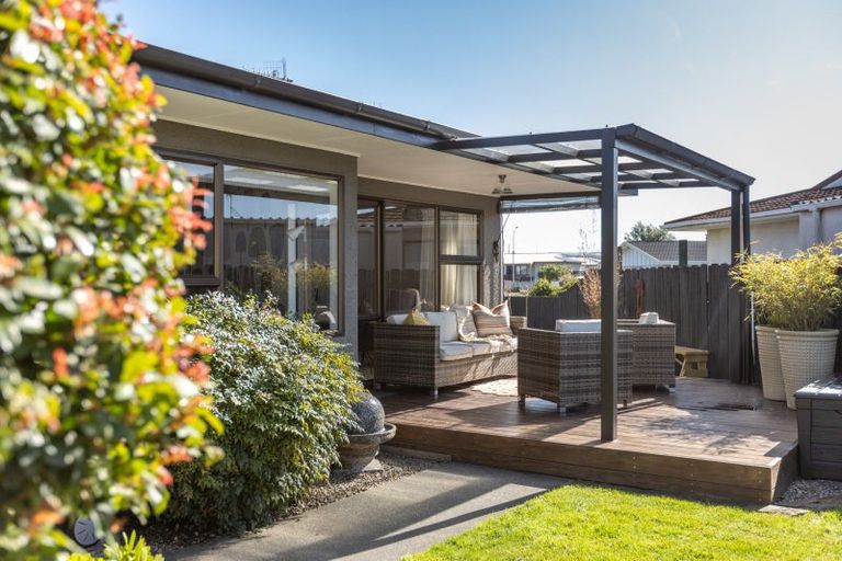 Photo of property in 21 Townshend Crescent, Greenmeadows, Napier, 4112