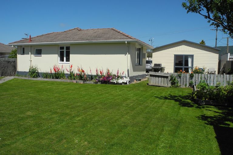 Photo of property in 6 Elizabeth Street, Waimate, 7924
