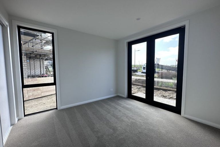 Photo of property in 3 Seagreen Avenue, Rosehill, Papakura, 2113