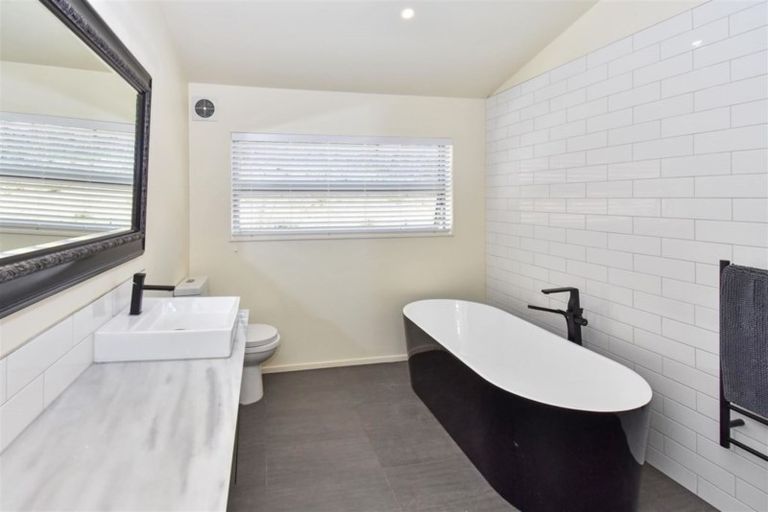 Photo of property in 4 Bridle Way, Hunua, Papakura, 2583