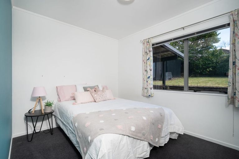 Photo of property in 244 Waitemata Drive, Ranui, Auckland, 0612