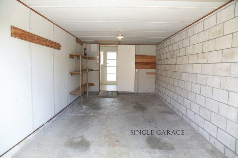 Photo of property in 2/55 Orams Road, Hillpark, Auckland, 2102