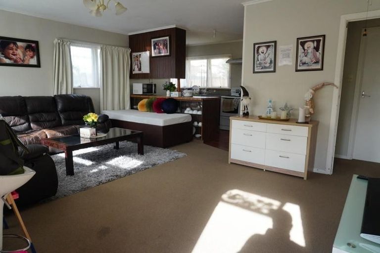 Photo of property in 4/37 Buckingham Crescent, Manukau, Auckland, 2025
