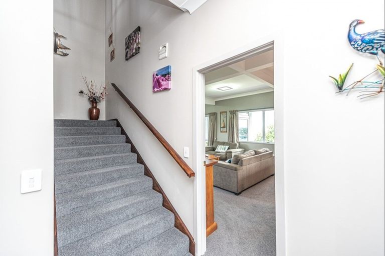 Photo of property in 70 Hipango Terrace, Durie Hill, Whanganui, 4500