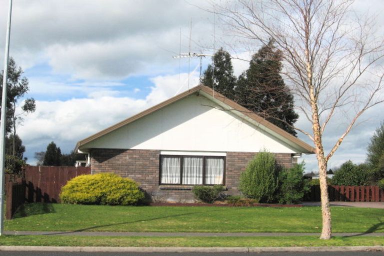 Photo of property in 24 Radiata Street, Fairview Downs, Hamilton, 3214