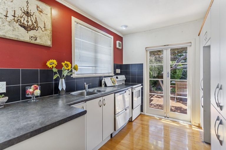 Photo of property in 13 Matapouri Road, Mangere Bridge, Auckland, 2022