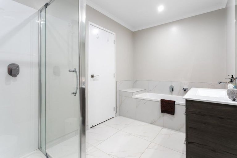 Photo of property in 29 Mapou Road, Hobsonville, Auckland, 0616