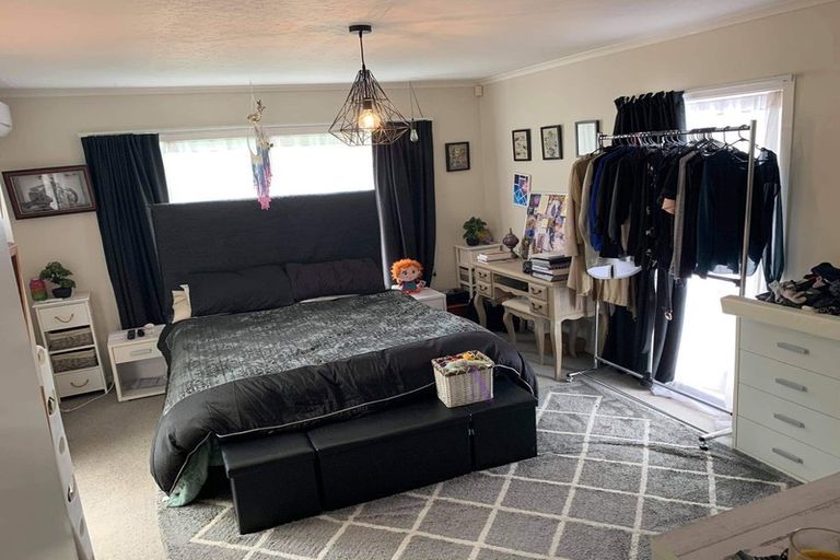 Photo of property in 8 Ruru Road, Otaihanga, Paraparaumu, 5036