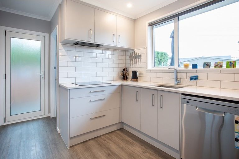 Photo of property in 28 Wyndham Street, Awapuni, Palmerston North, 4412