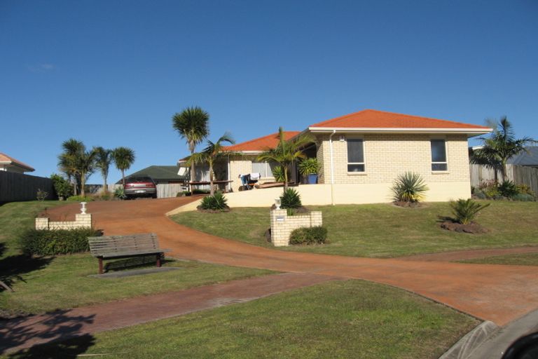 Photo of property in 26 Spinnaker Point, Haruru, 0204