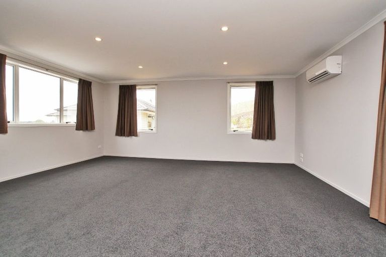 Photo of property in 5 Ashbourne Lane, Dinsdale, Hamilton, 3204