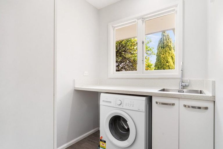 Photo of property in 35 Dunster Street, Burnside, Christchurch, 8053