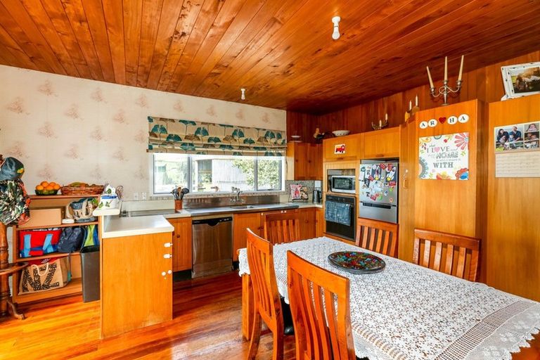 Photo of property in 826 Mokau Road, Mimi, Urenui, 4377