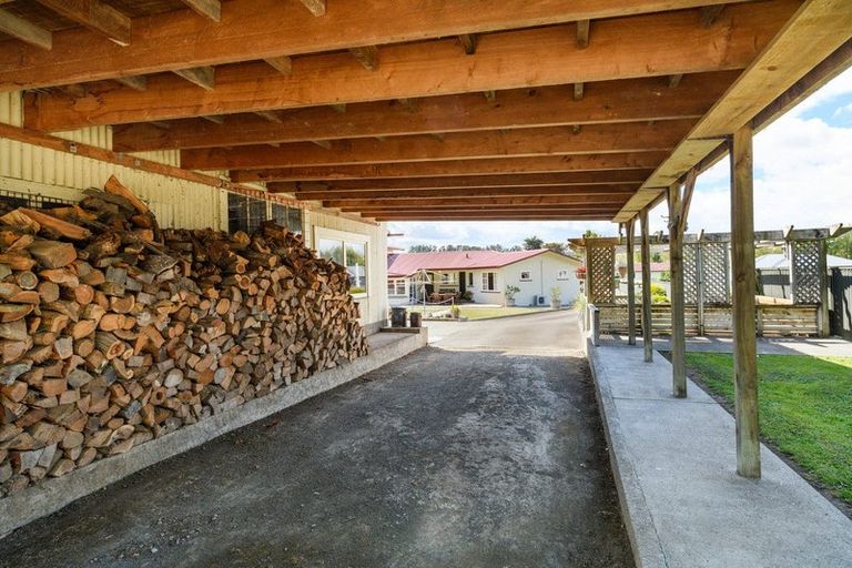 Photo of property in 85 Willoughby Street, Halcombe, Feilding, 4779