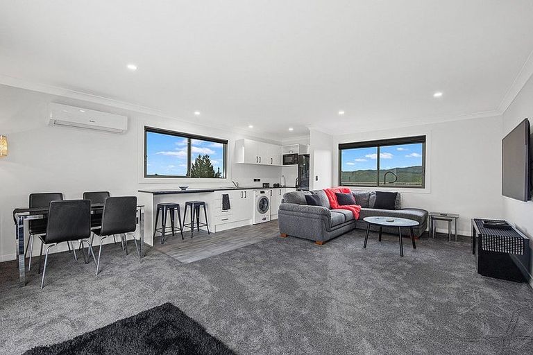 Photo of property in 1 Mount Marua Way, Timberlea, Upper Hutt, 5018