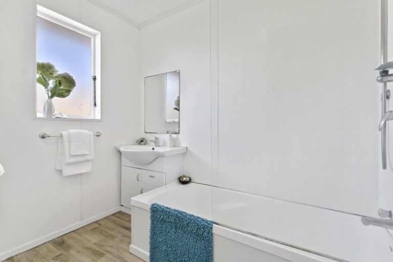 Photo of property in 38 Ferguson Street, Manurewa East, Auckland, 2102