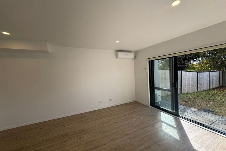 Photo of property in 13 Eileen Newey Place, Henderson, Auckland, 0612