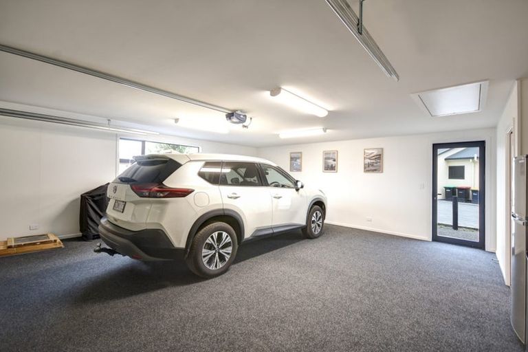 Photo of property in 27 Beaumaris Street, Outram, 9019