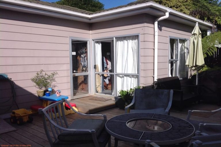 Photo of property in 12 Malmo Place, Massey, Auckland, 0614