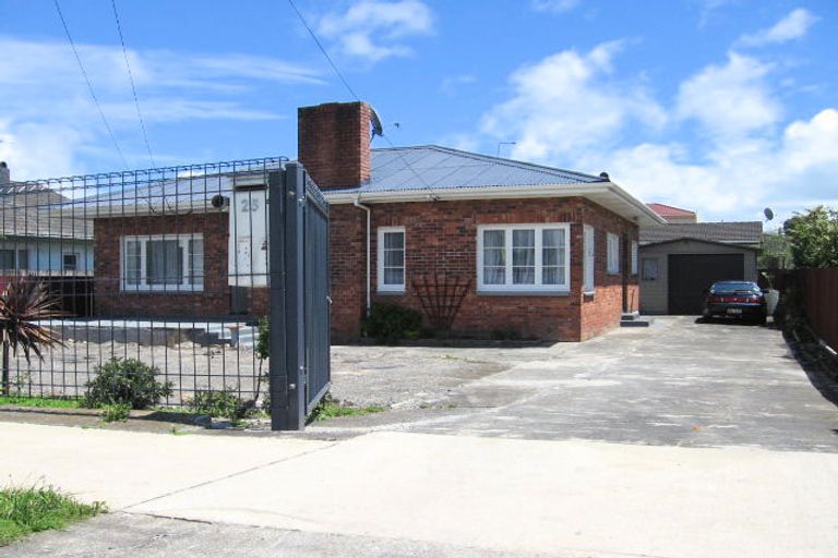 Photo of property in 25b Wyllie Road, Papatoetoe, Auckland, 2025