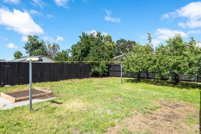 Photo of property in 17 Ballantyne Avenue, Upper Riccarton, Christchurch, 8041