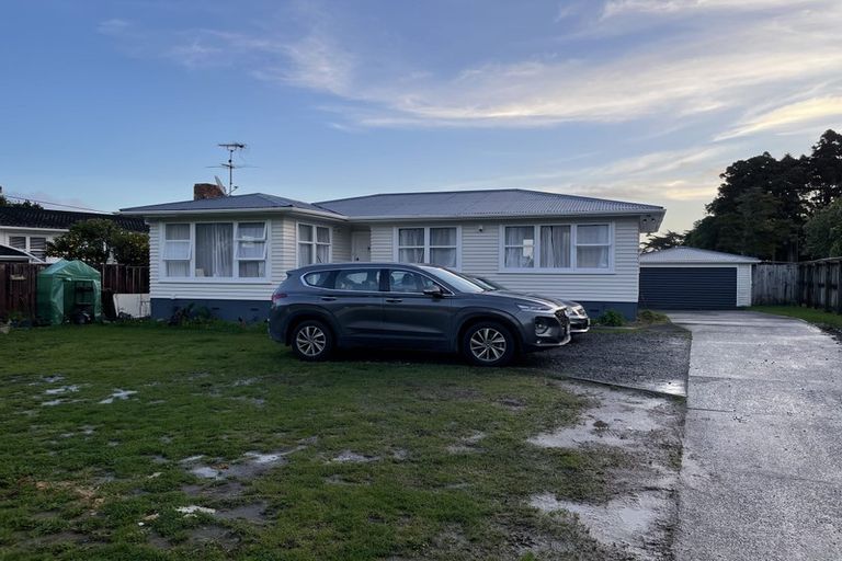 Photo of property in 496 Don Buck Road, Massey, Auckland, 0614