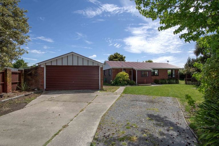 Photo of property in 9 Momorangi Crescent, Redwood, Christchurch, 8051
