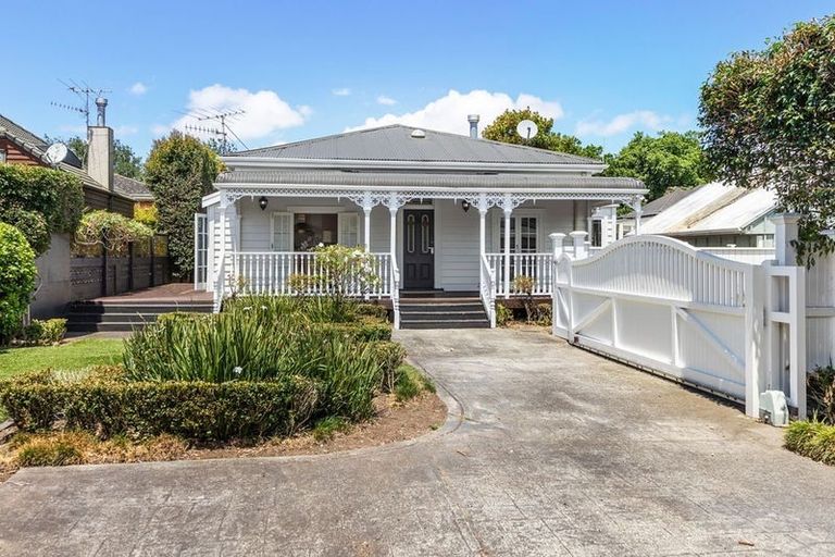 Photo of property in 48a Ohinerau Street, Remuera, Auckland, 1050