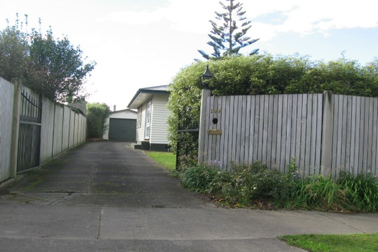 Photo of property in 209 Vogel Street, Roslyn, Palmerston North, 4414