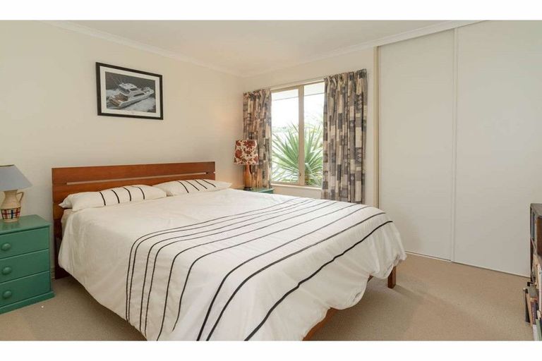 Photo of property in 2 Palm Drive, Kerikeri, 0294