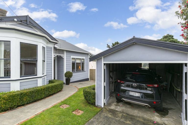 Photo of property in 2 Chatham Street, Berhampore, Wellington, 6023