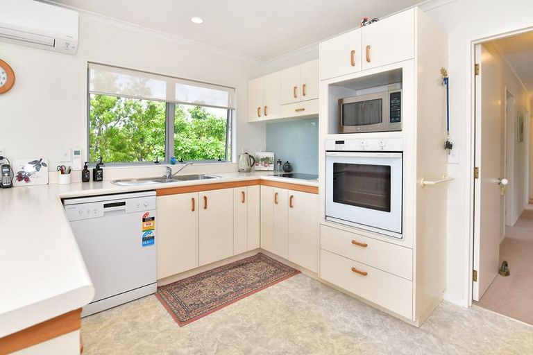 Photo of property in 39b Brightside Road, Stanmore Bay, Whangaparaoa, 0932