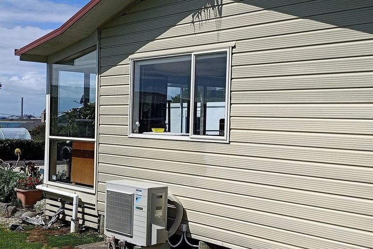 Photo of property in 50 Onslow Street, Bluff, 9814