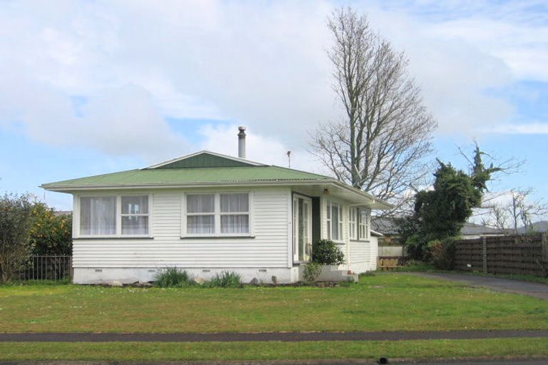 Photo of property in 17 Lilac Street, Melville, Hamilton, 3206