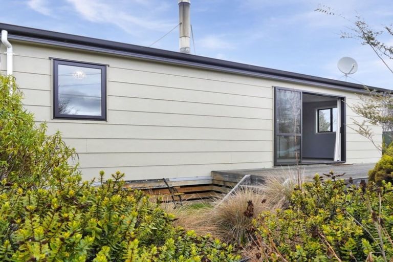 Photo of property in 18 Simons Street, Twizel, 7901