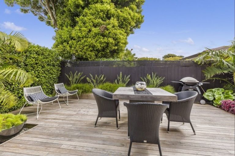 Photo of property in 30b Riverside Road, Orewa, 0931