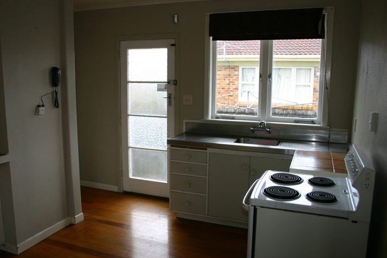 Photo of property in 1a Alanbrooke Crescent, Avondale, Auckland, 0600