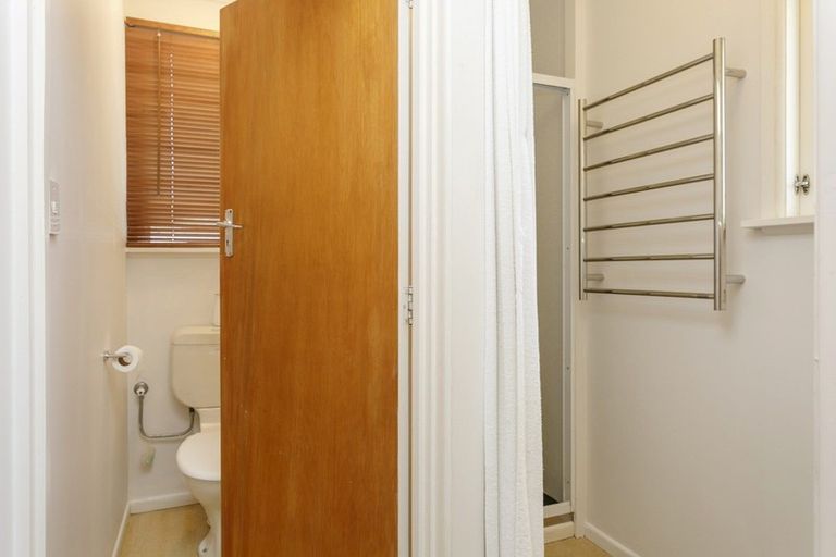 Photo of property in 43 Wakeman Road, Acacia Bay, Taupo, 3330