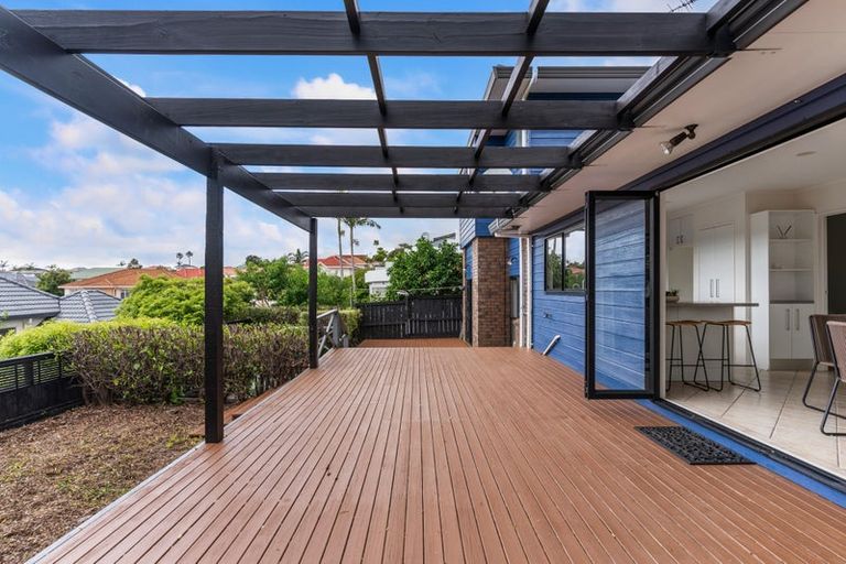 Photo of property in 1/62 Simmental Crescent, Somerville, Auckland, 2014