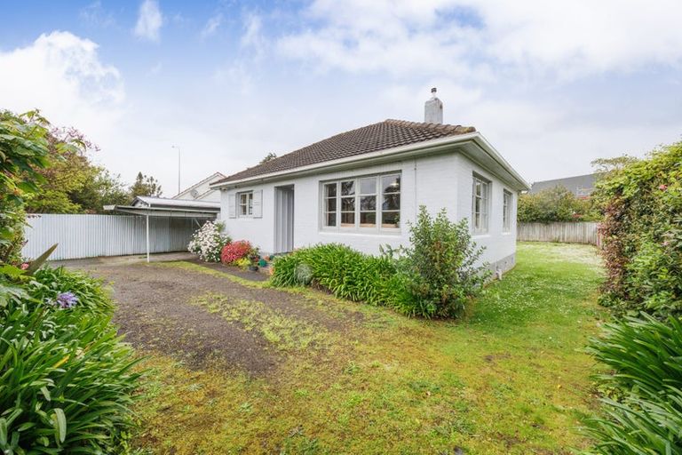 Photo of property in 5 Anderson Street, Hokowhitu, Palmerston North, 4410