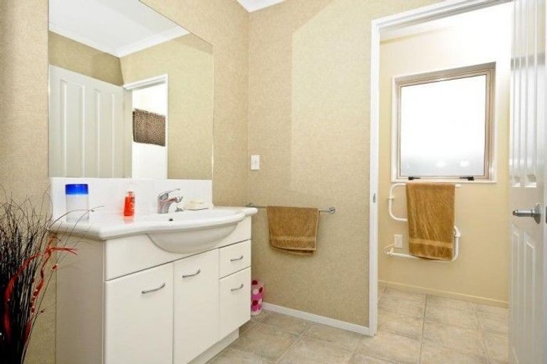 Photo of property in 3 Whitford Place, Rototuna North, Hamilton, 3210