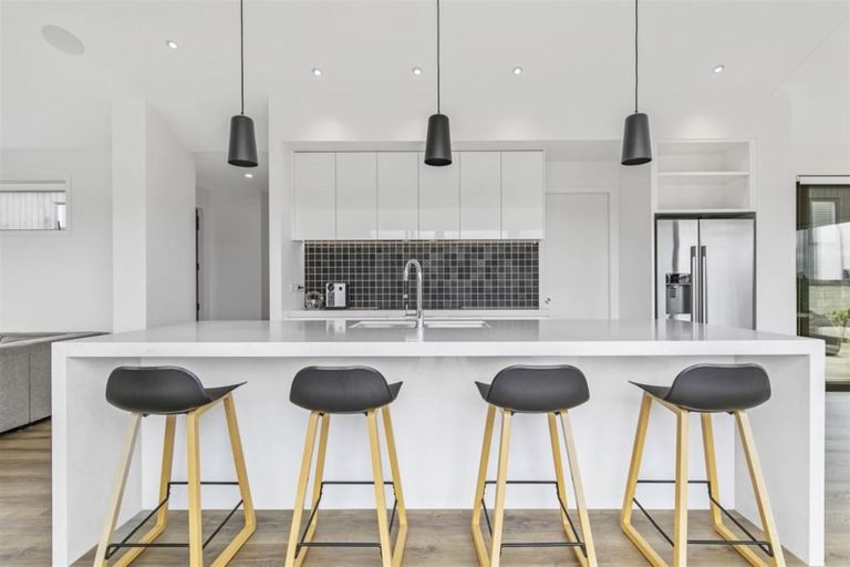 Photo of property in 90 Solan Drive, Waimauku, 0812