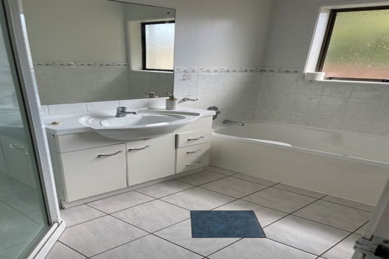 Photo of property in 8 Worley Place, St Johns, Auckland, 1072