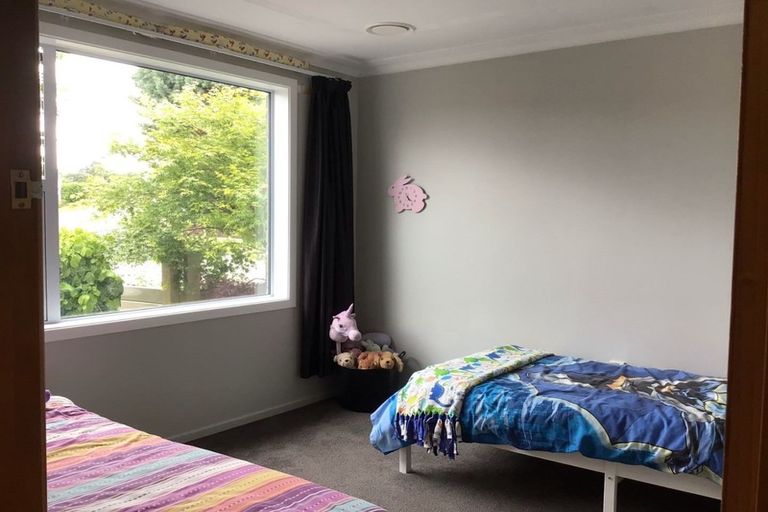 Photo of property in 24 Golfers Drive, Balclutha, 9230