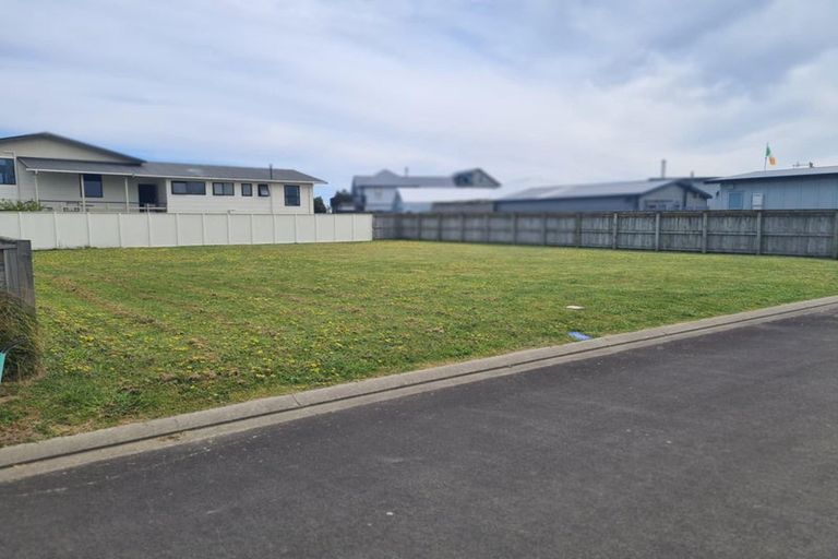 Photo of property in 5 Snappers Lane, Foxton Beach, Foxton, 4815